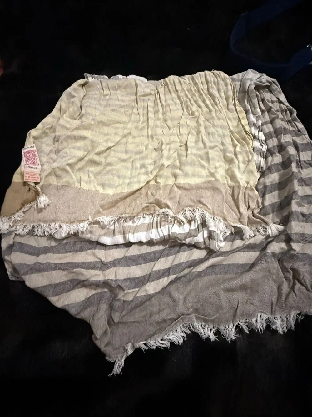 AUTHENTIC Bunad Norwegian shawl TYRIHANS 1 scarf Norway 72x 46